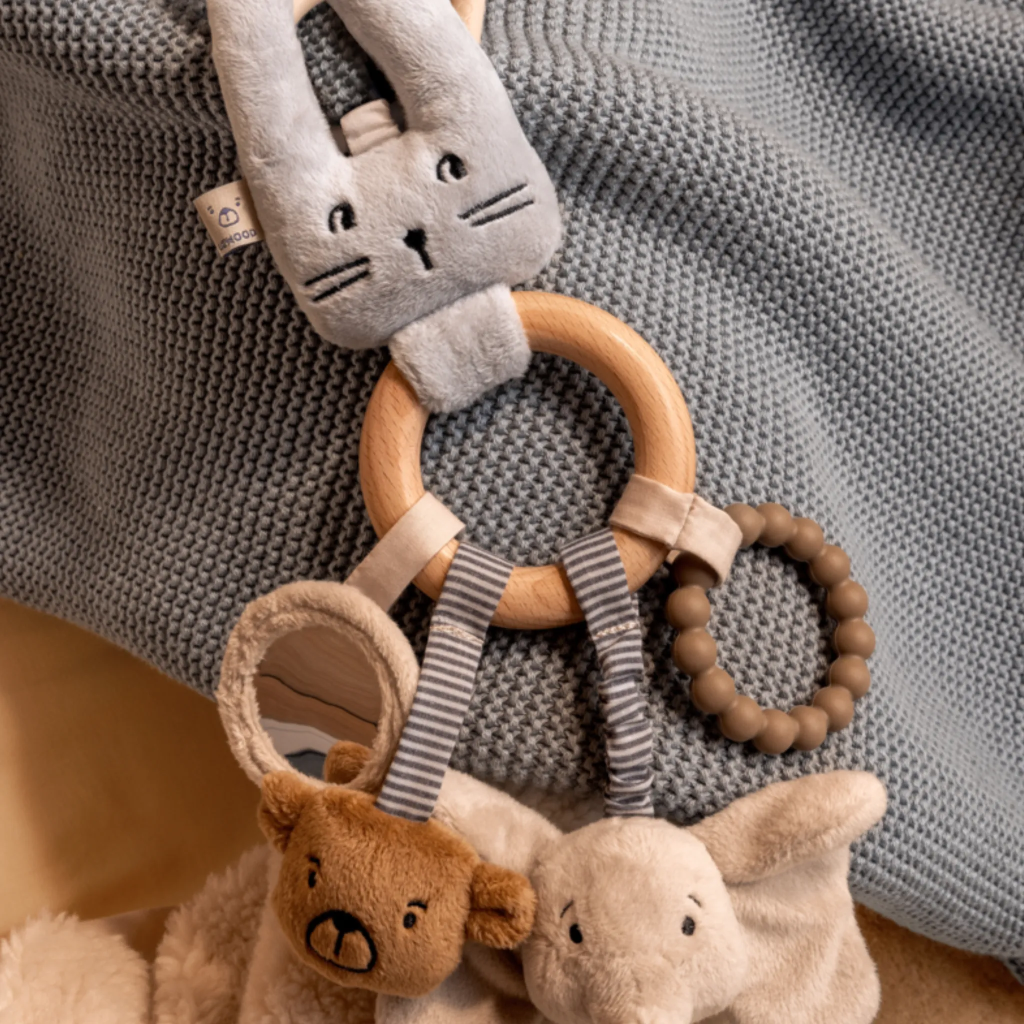 Liewood Angie Classic Activity Toy - Mist Mix