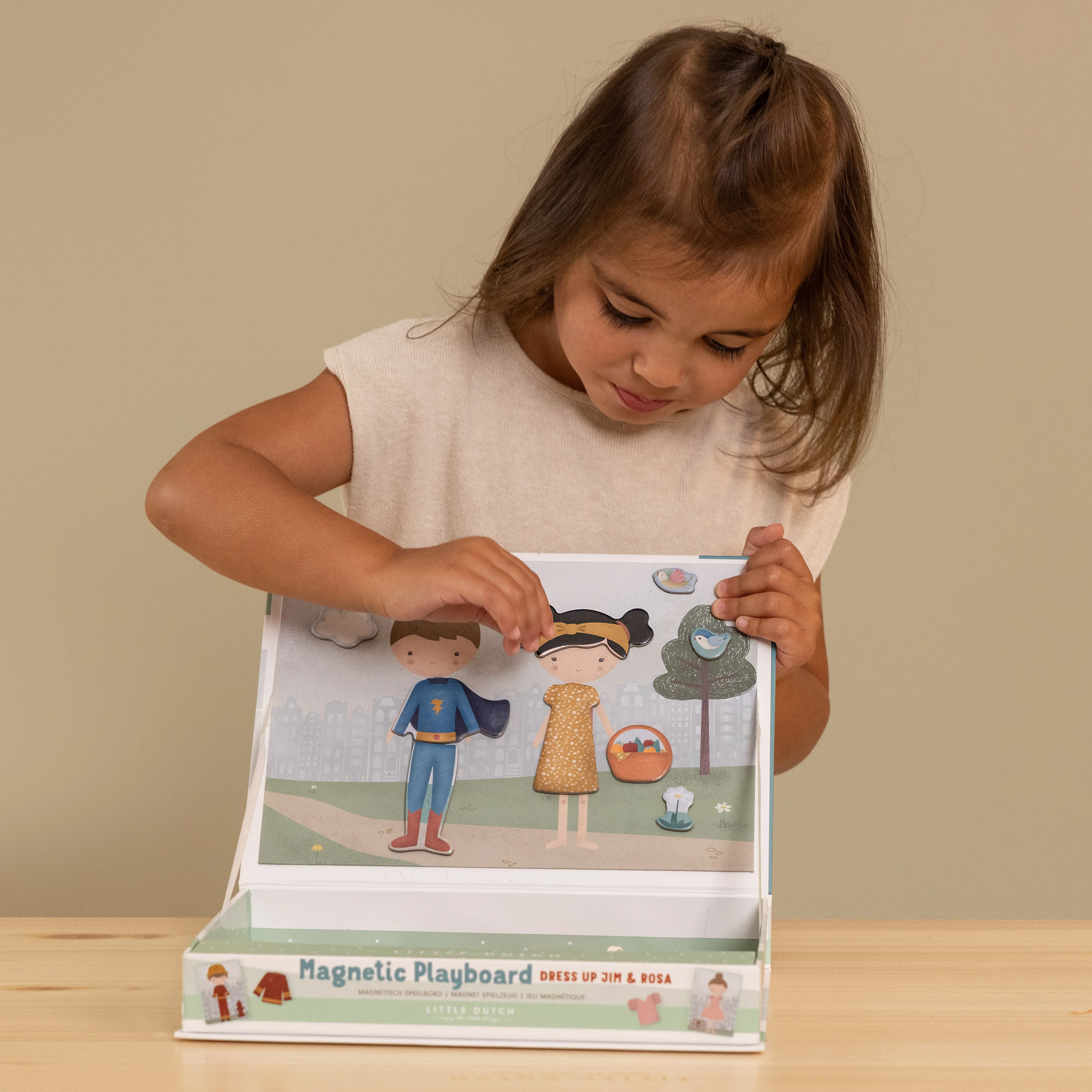 Little Dutch Magnetic Playboard - Jim & Rosa