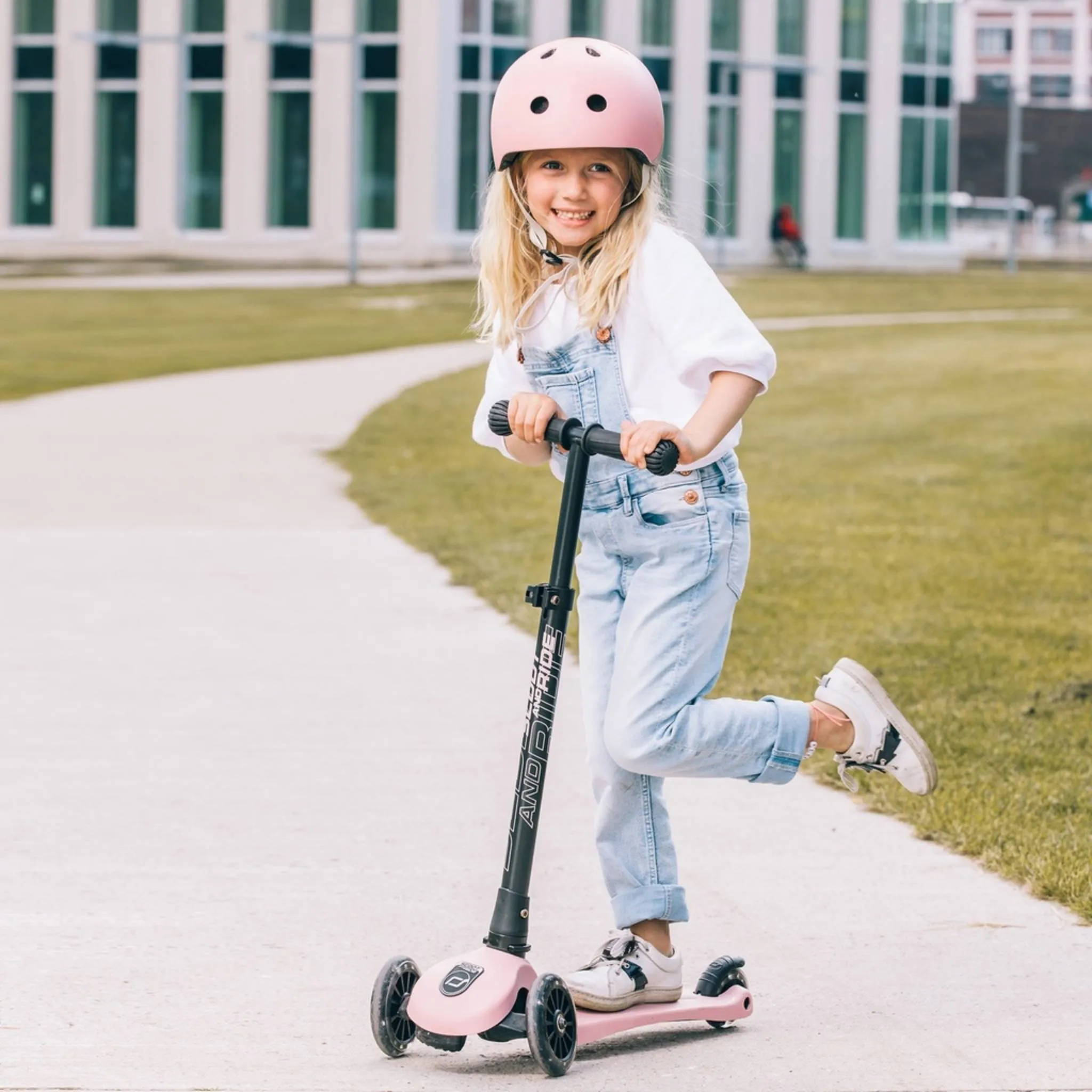 Scoot & Ride Highwaykick 3 LED Scooter - Rose