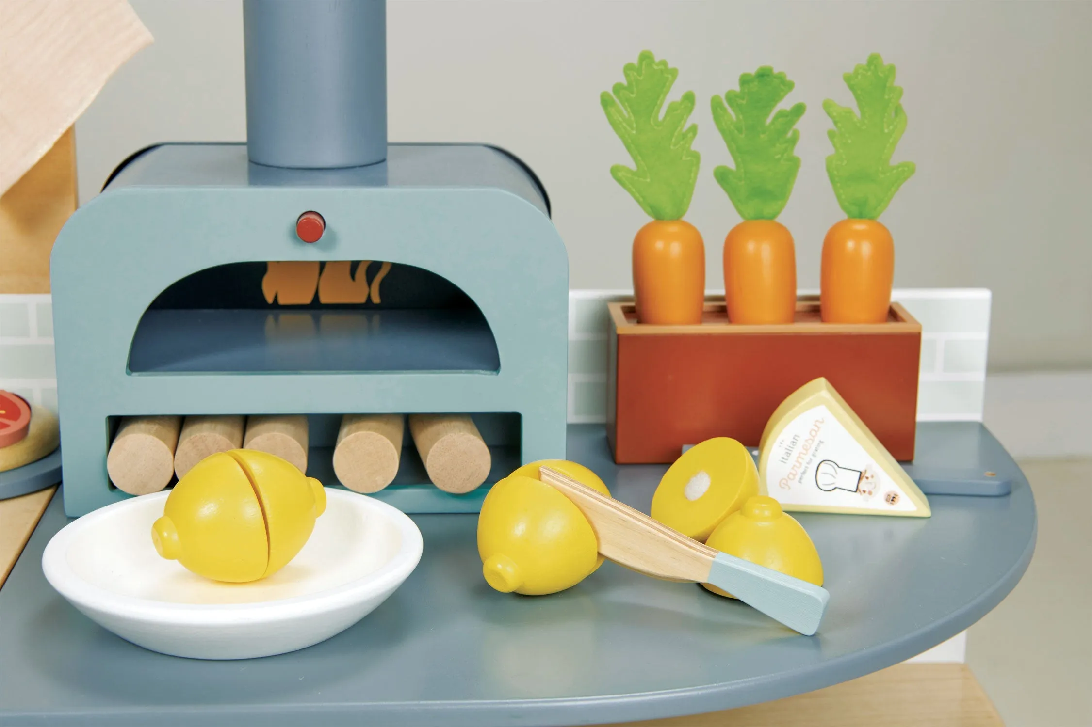 Tender Leaf Toys La Fiamma Grand Kitchen