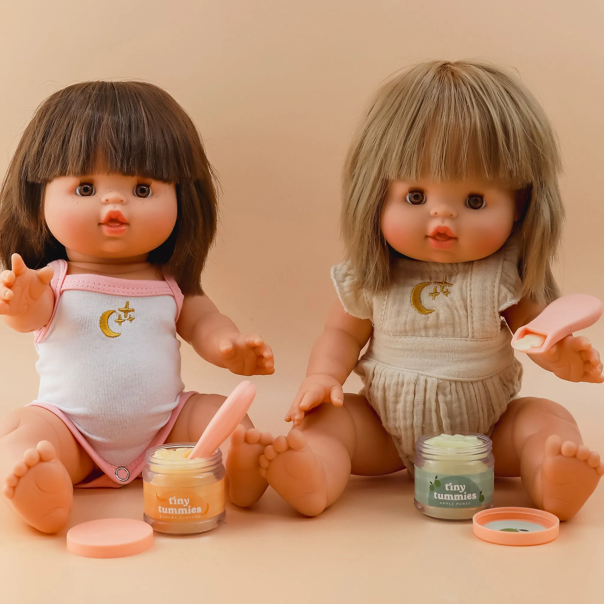 Tiny Harlow Tiny Tummies - Apple Puree Food Jar & Spoon Set